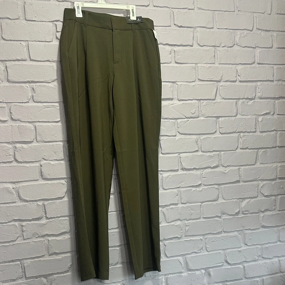 NEW Maurices Men's Dark Green Chinos size 8